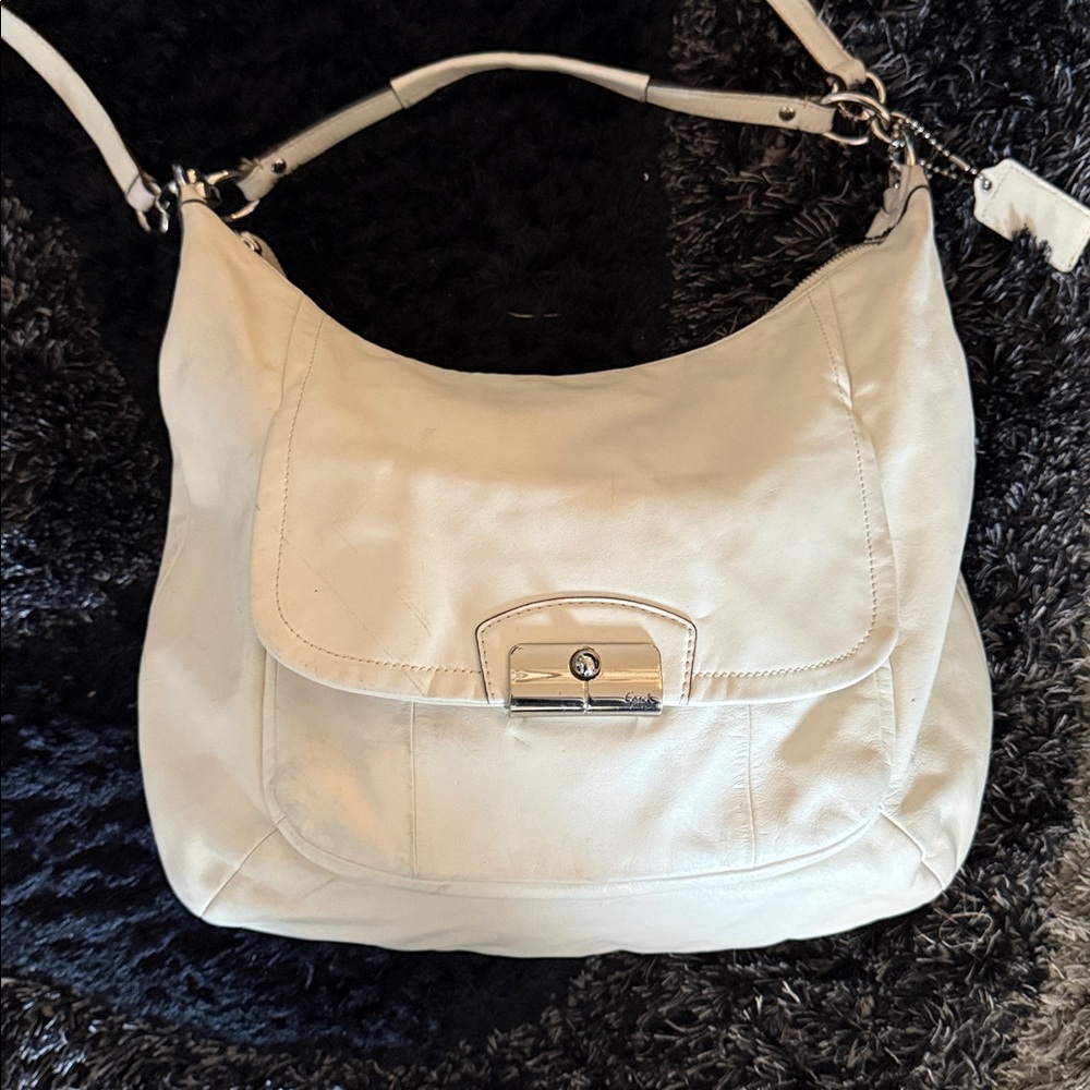 RARE VINTAGE Coach Genuine Leather White Hobo Bag